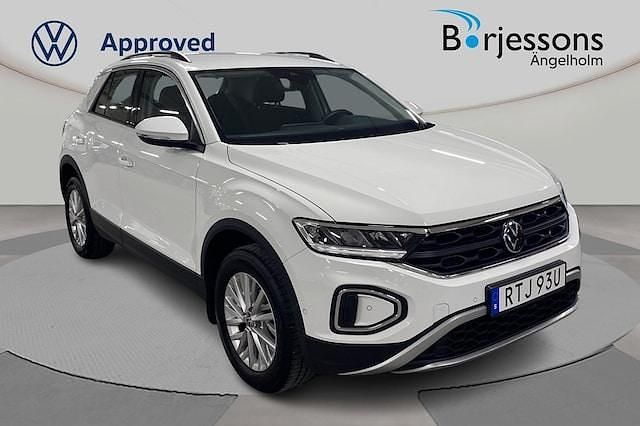 Vit Begagnad 2024 VW T-Roc Life SUV | 304 000 kr (Lite dyr) - Bild 1/4