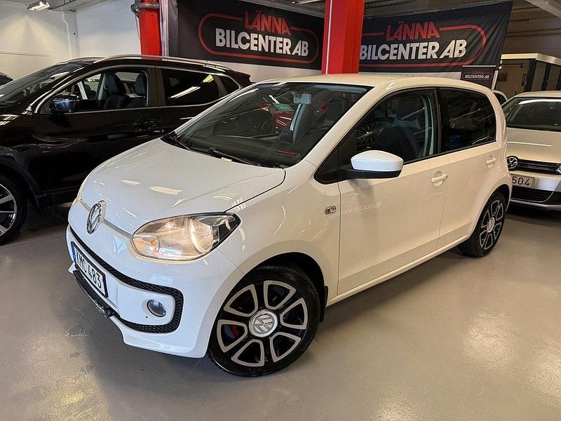 Vit Begagnad 2014 VW up! high up! Halvkombi | 59 900 kr (Marknadspris) - Bild 1/4