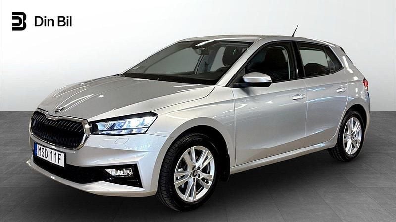 Silver Ny 2024 Skoda Fabia Selection Halvkombi | 229 900 kr (Marknadspris) - Bild 1/4