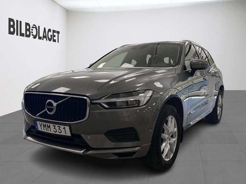 Grå Begagnad 2018 Volvo XC60 Momentum SUV | 274 500 kr (Marknadspris) - Bild 1/4