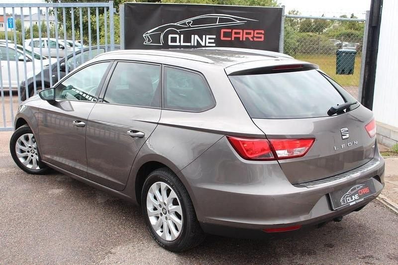 Begagnad Seat Leon ST Style 111 HK (81 kW) 2016 Grå Kombi