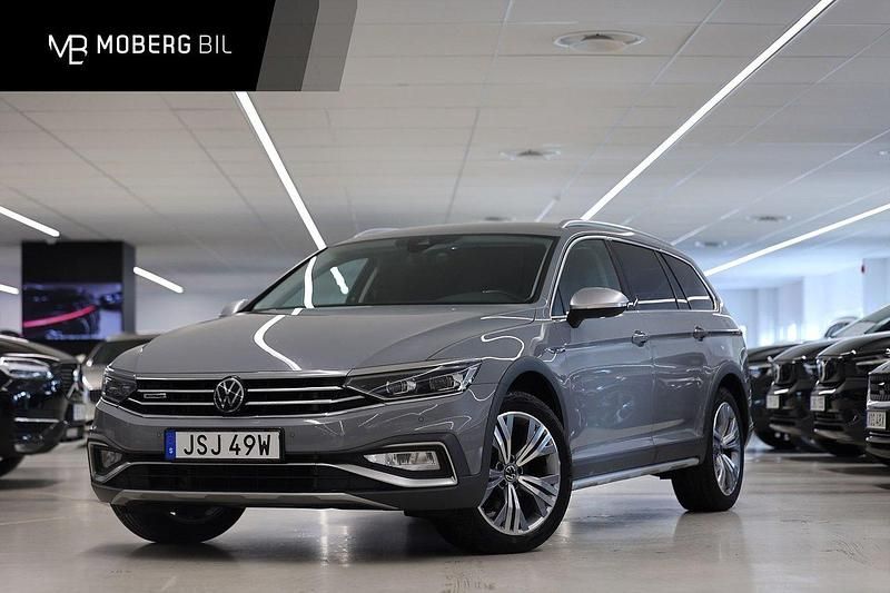Grå Begagnad 2022 VW Passat Alltrack Kombi | 259 900 kr (Bra pris) - Bild 1/3