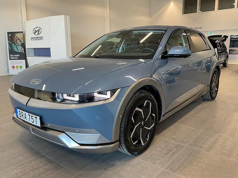 Begagnad Hyundai Ioniq 5 Advanced 167 kW (228 HK) 2023 Lucid blue metallic SUV