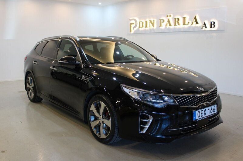 Svart Begagnad 2017 Kia Optima Sport Kombi | 169 900 kr (Marknadspris) - Bild 1/4