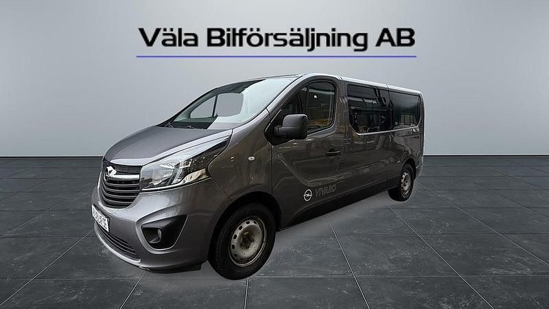 Grå Begagnad 2018 Opel Vivaro Van | 219 900 kr - Bild 1/4