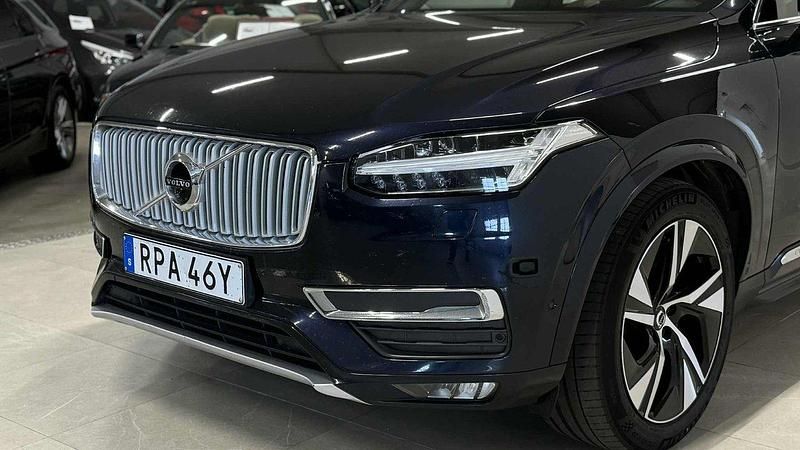 Begagnad Volvo XC90 Inscription 241 HK (177 kW) 2016 Mörkblå (blå) SUV