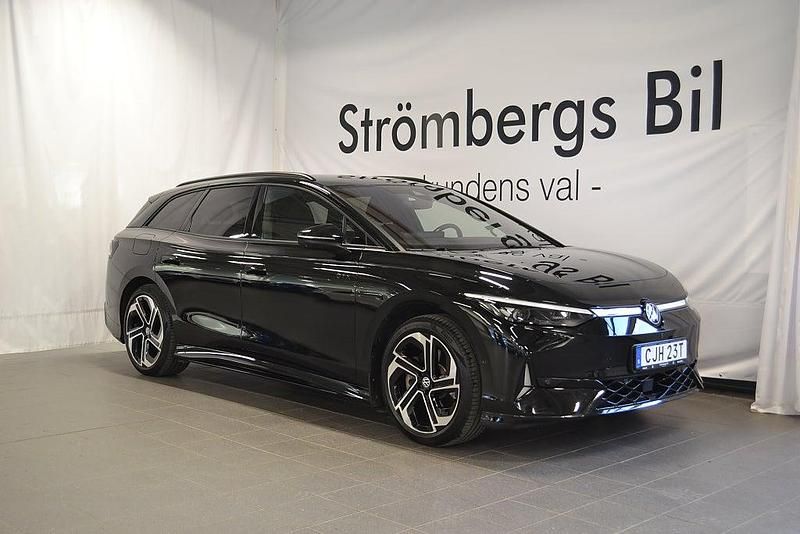 Svart Begagnad 2024 VW ID.7 GTX Kombi | 649 000 kr (Marknadspris) - Bild 1/4