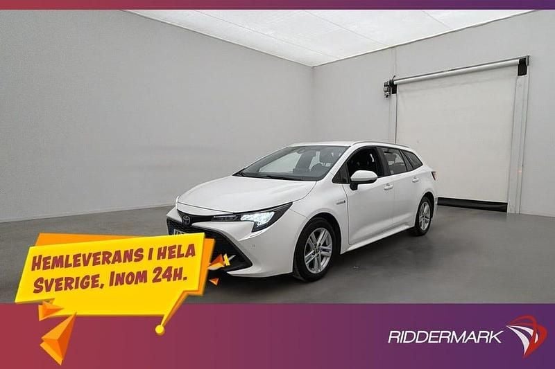 Vit Begagnad 2019 Toyota Corolla Active Kombi | 209 700 kr (Marknadspris) - Bild 1/3