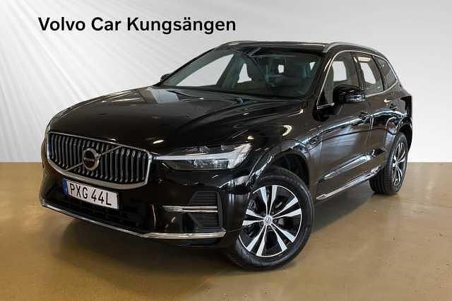 Svart Begagnad 2022 Volvo XC60 Core SUV | 379 900 kr (Bra pris) - Bild 1/4