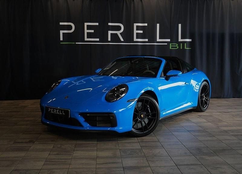 Flerfärgad Begagnad 2023 Porsche 911 Targa 4 Cab | 1 975 000 kr (Bra pris) - Bild 1/4