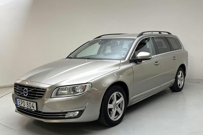 Ljusbrun Begagnad 2015 Volvo V70 Momentum Kombi | 115 000 kr (Bra pris) - Bild 1/4