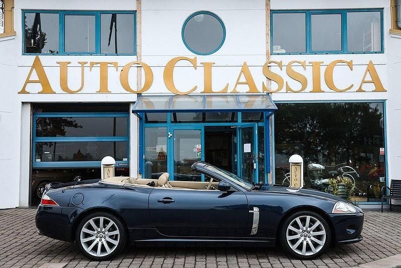 Blå Begagnad 2007 Jaguar XK Cab | 349 000 kr - Bild 1/4