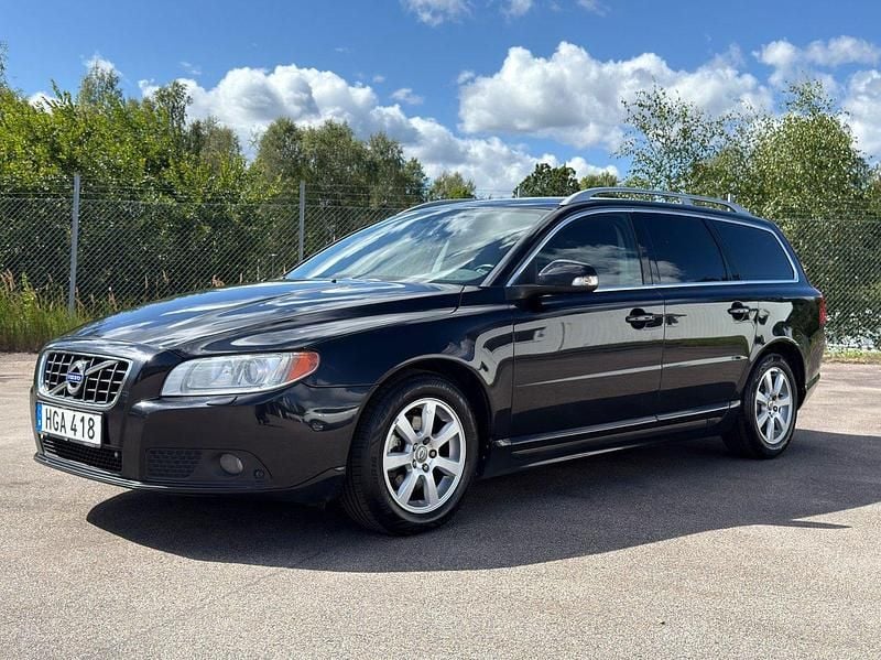 Svart Begagnad 2011 Volvo V70 Summum Kombi | 59 900 kr (Bra pris) - Bild 1/4