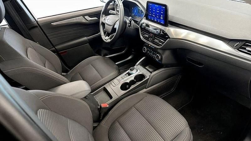Begagnad Ford Kuga Titanium 224 HK (164 kW) 2023 Svart SUV