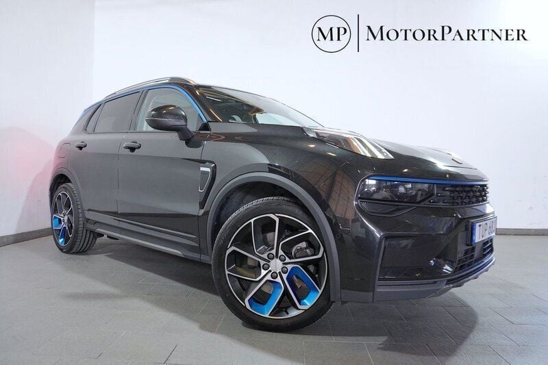 Svart Begagnad 2022 Lynk & Co 01 SUV | 239 900 kr (Marknadspris) - Bild 1/4