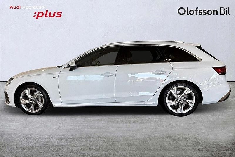 Vit Begagnad 2023 Audi A4 S-Line Kombi | 349 900 kr (Bra pris) - Bild 1/3