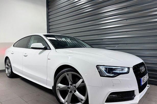 Vit Begagnad 2016 Audi A5 Sportback Sport Halvkombi | 156 000 kr (Marknadspris) - Bild 1/4