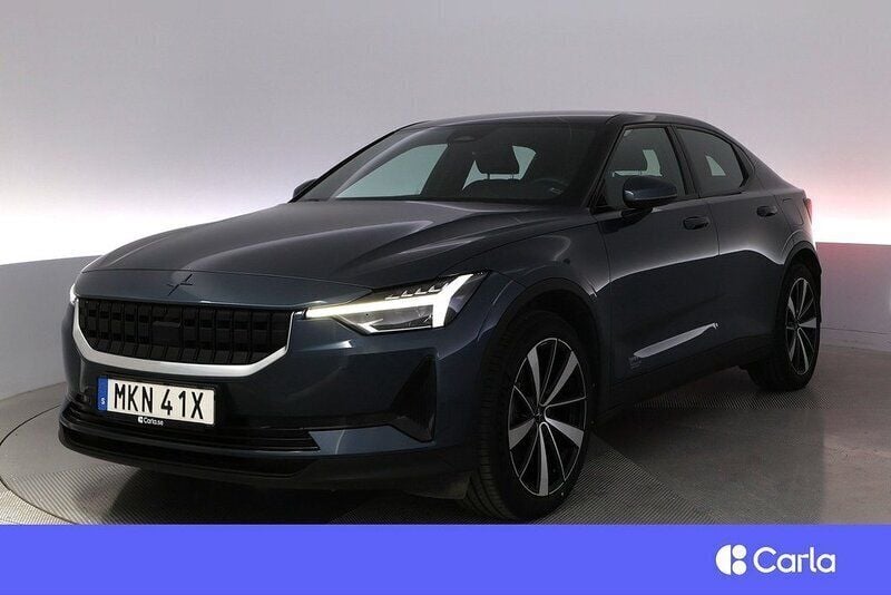 Mörkblå Begagnad 2021 Polestar 2 Standard Range Single Motor Sedan | 319 900 kr (Marknadspris) - Bild 1/4