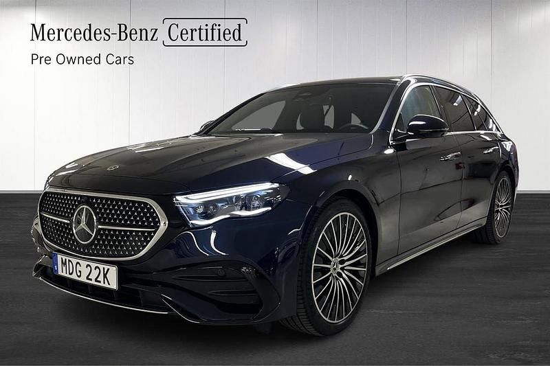Blå Begagnad 2024 Mercedes E300 Kombi | 659 900 kr (Lite dyr) - Bild 1/4