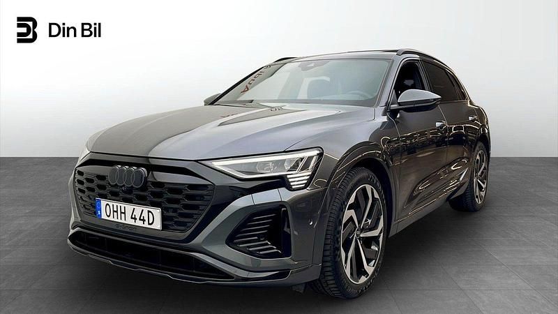 Daytonagrå pärleffekt Begagnad 2023 Audi Q8 e-tron S-Line SUV | 699 000 kr (Bra pris) - Bild 1/4