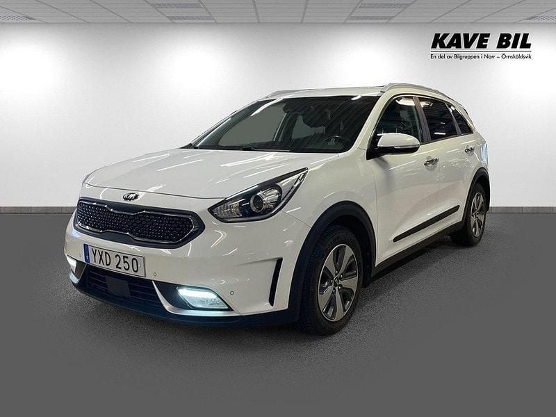 Vit Begagnad 2018 Kia Niro Advance SUV | 179 900 kr (Marknadspris) - Bild 1/4