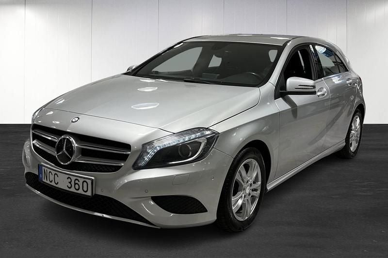 Silver Begagnad 2013 Mercedes A180 Kombi | 109 900 kr (Marknadspris) - Bild 1/4