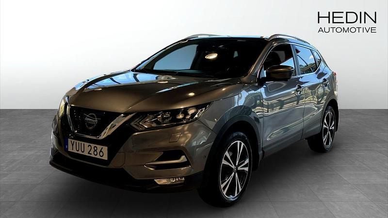 Svart Begagnad 2017 Nissan Qashqai N-Connecta SUV | 154 900 kr (Lite dyr) - Bild 1/4