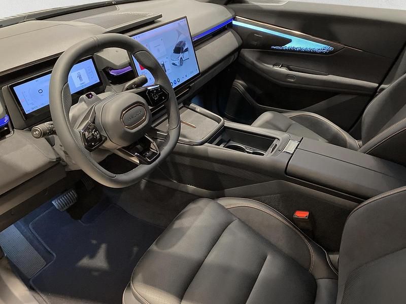 Ny Lynk & Co 08 2026 Vit SUV