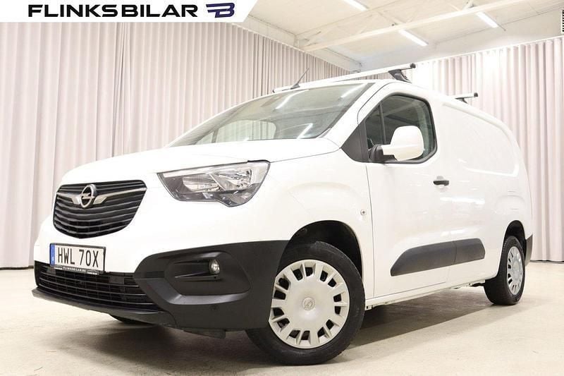 Vit Begagnad 2021 Opel Combo Minibuss | 139 900 kr (Superpris) - Bild 1/4