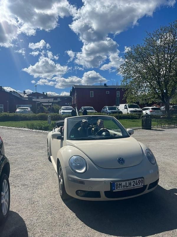 Begagnad 2009 VW Beetle Cab | 50 000 kr (Superpris) - Bild 1/4