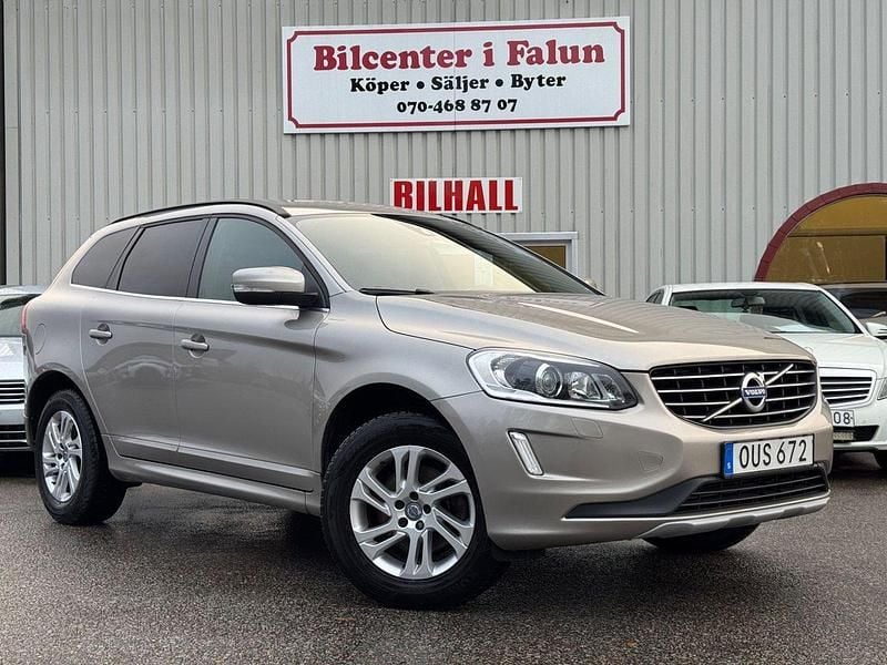 Ljusbrun Begagnad 2015 Volvo XC60 Momentum SUV | 179 900 kr (Marknadspris) - Bild 1/4