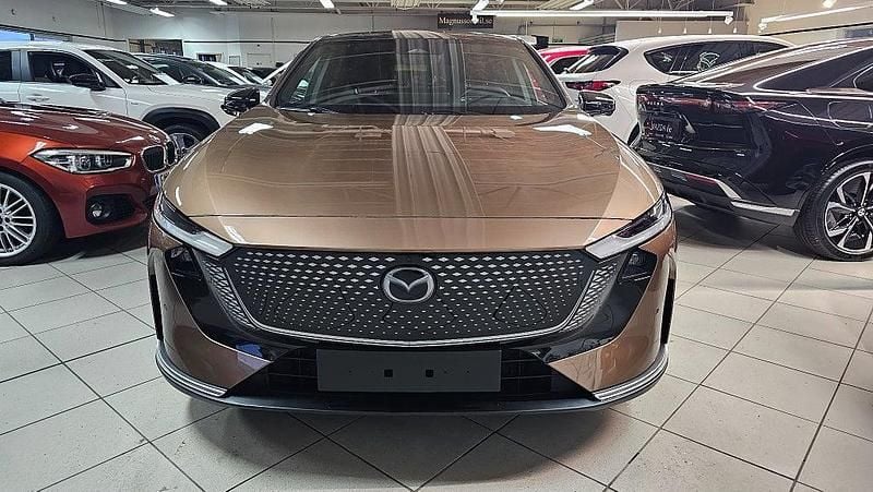 Ny Mazda 6e Takumi-Line 189 kW (258 HK) 2025 Brun Halvkombi