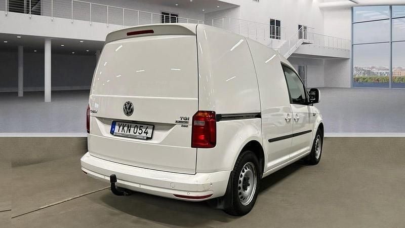 Begagnad VW Caddy 120 HK (88 kW) 2016 Minibuss