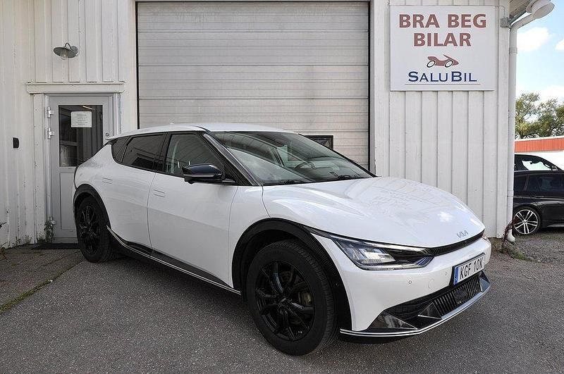 Vit Begagnad 2022 Kia EV6 SUV | 379 000 kr - Bild 1/4