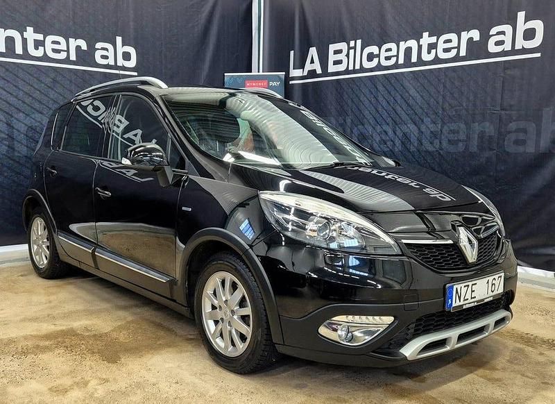 Svart Begagnad 2013 Renault Scénic Bose Edition Minibuss | 74 900 kr (Marknadspris) - Bild 1/4