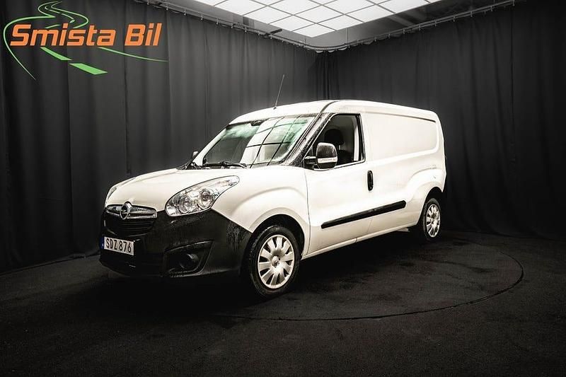 Vit Begagnad 2016 Opel Combo Van | 54 700 kr (Superpris) - Bild 1/3
