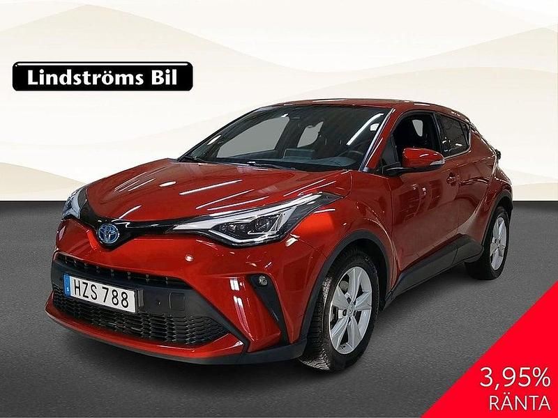 Begagnad Toyota C-HR Edition 124 HK (91 kW) 2023 Röd SUV
