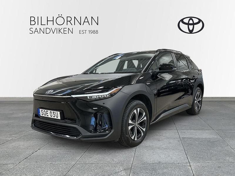 Svart Begagnad 2023 Toyota bZ4X Edition SUV | 429 900 kr - Bild 1/3