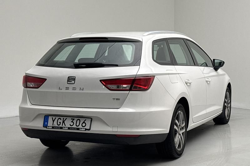 Begagnad Seat Leon ST 110 HK (80 kW) 2016 Vit Kombi