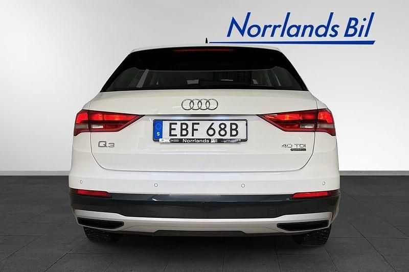 Begagnad Audi Q3 Advanced Plus 190 HK (139 kW) 2019 Ibisvit SUV