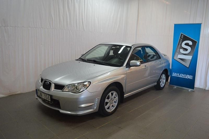 Silver Begagnad 2006 Subaru Impreza Sedan | 39 000 kr (Superpris) - Bild 1/4