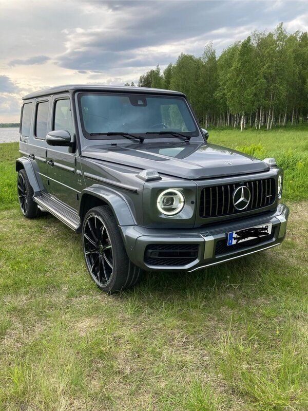 Grå Begagnad 2024 Mercedes G63 AMG AMG SUV | 1 950 000 kr (Dyr) - Bild 1/3