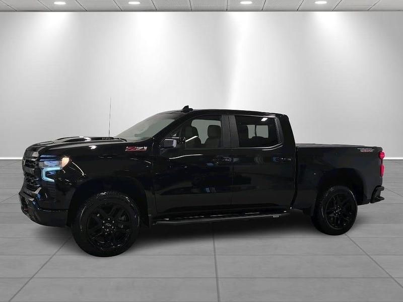 Begagnad Chevrolet Silverado 426 HK (313 kW) 2024 Svart