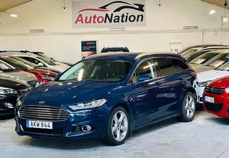 Blå Begagnad 2016 Ford Mondeo Titanium Kombi | 144 900 kr (Marknadspris) - Bild 1/4