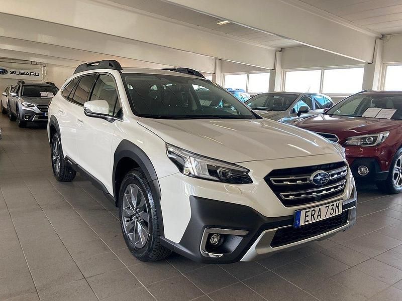 Vit Ny 2024 Subaru Outback SUV | 474 900 kr - Bild 1/4
