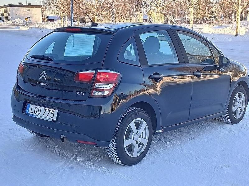 Begagnad Citroën C3 PureTech 82 HK (60 kW) 2015 Svart Halvkombi