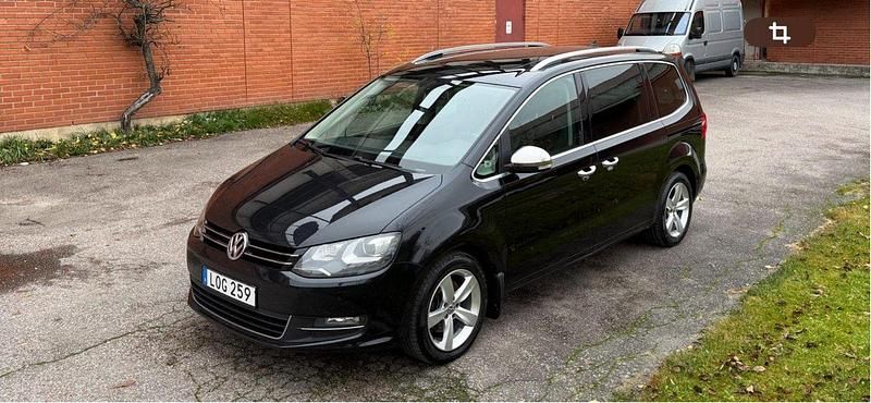 Svart Begagnad 2011 VW Sharan GT Minibuss | 109 000 kr (Marknadspris) - Bild 1/4