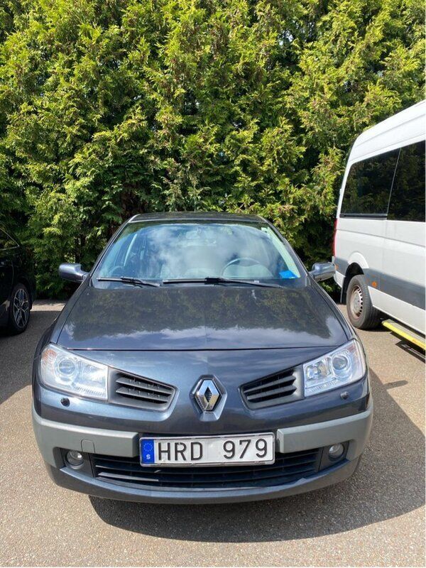 Grå Begagnad 2008 Renault Mégane GrandTour Kombi | 38 000 kr - Bild 1/3