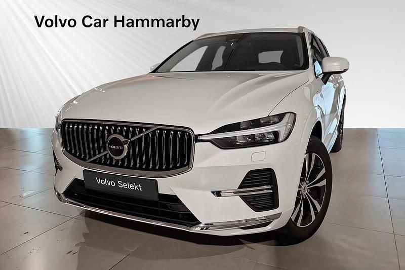 Vit Begagnad 2023 Volvo XC60 Core SUV | 458 900 kr (Superpris) - Bild 1/3