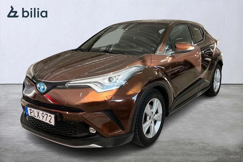 Brun Begagnad 2017 Toyota C-HR Executive SUV | 199 900 kr (Marknadspris) - Bild 1/4
